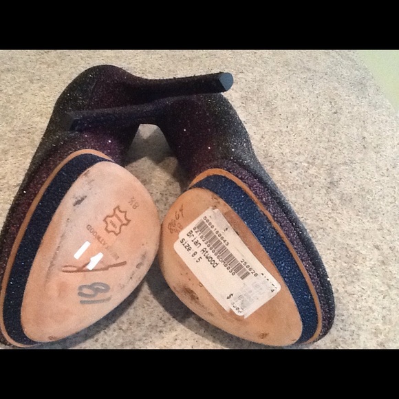 Brian Atwood platform badazz pumps DARK SPARKLE NWT SIZE 8.5 😱😱😱 - Picture 8 of 8